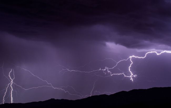 Завтра в Киеве и области днем ожидается гроза