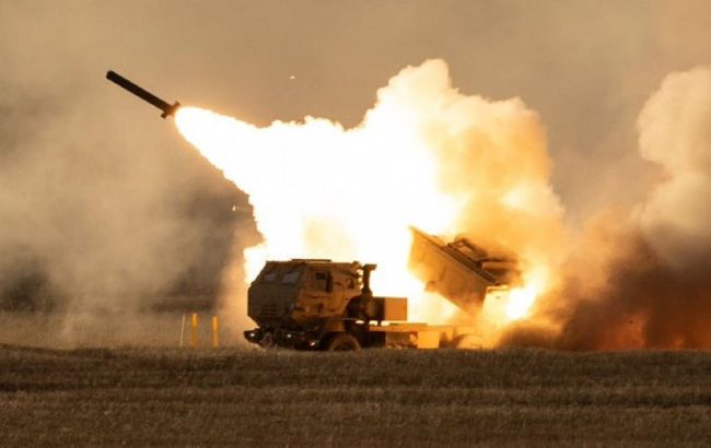 США погодили новий пакет військової допомоги, включаючи ракетні системи HIMARS