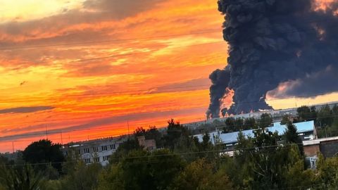 У Fire Point підтвердили удари по НПЗ та складу OZON у Самарській області