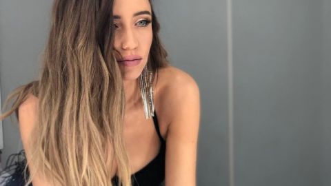 Лук &ndash; вогонь! Довгонога Дорофєєва в рваних "кльошах" полонила зухвалим образом