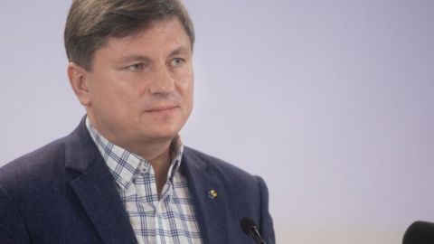 "Євросолідарність" вимагає скликати позачергове засідання Ради