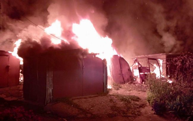 Россияне ударили по Орехову утром: атака продолжалась несколько часов, много пожаров