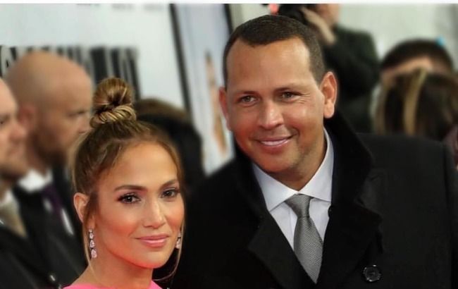 Она ответила "да": Деннифер Лопес выходит замуж за Алекса Родригеса