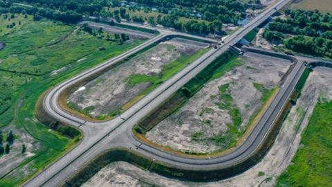 Украинцы назвали главные достижения 2021 года: "Большая стройка", Усик и результаты параолимпийцев