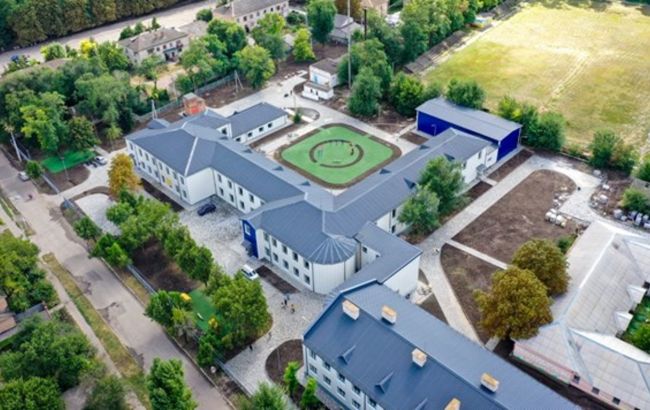 В Апостоловому завершилась реконструкція школи із корпусом 30-х років