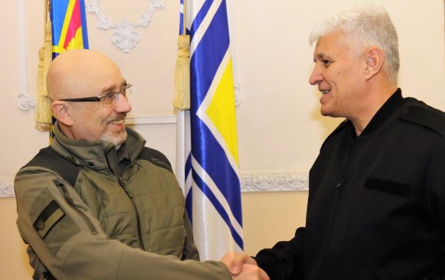 Глава Минобороны Болгарии приехал с визитом в Украину