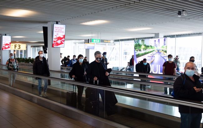 Порошенко отправился на форум в Канаду, чтобы заручиться поддержкой Украины