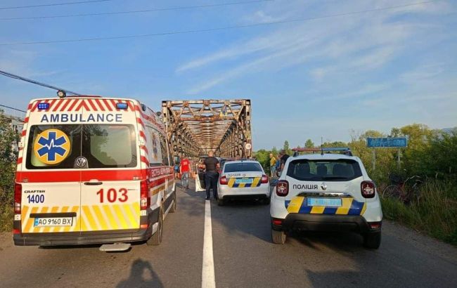 Обвал моста в Закарпатье. Число пострадавших возросло