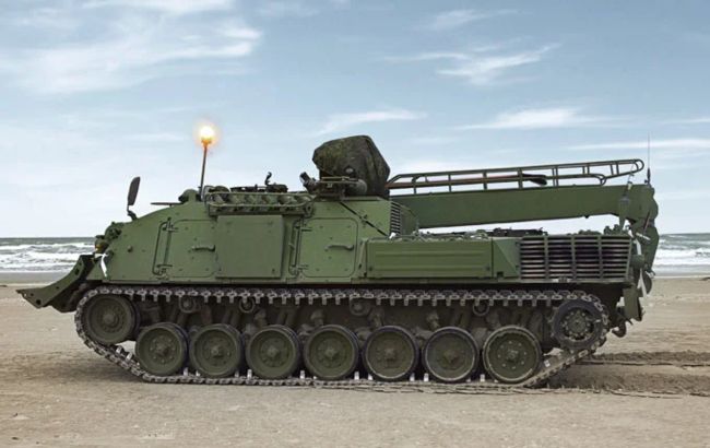 Германия передала Украине танки для разминирования