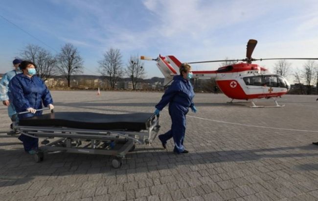 Наступного року в Україні 29 лікарень будуть обладнані вертолітними майданчиками