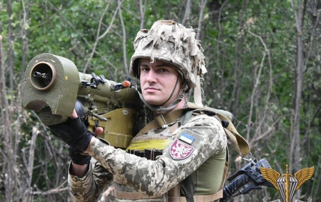 Украинский военный сбил российский Ка-52 из "Иглы"