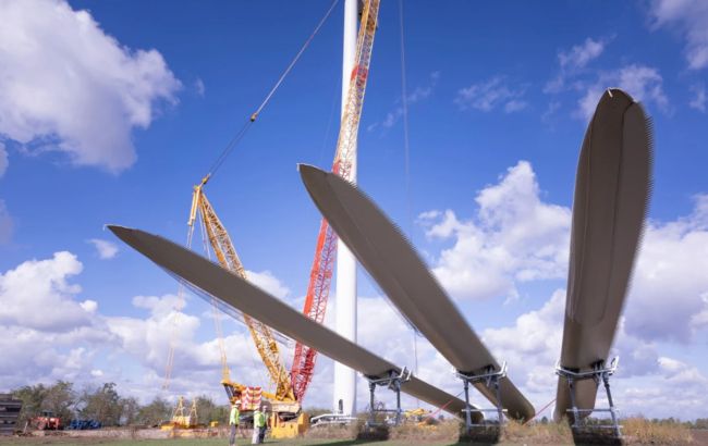 ДТЕК Ахметова побудує найбільшу в Європі вітрову електростанцію: відома вартість