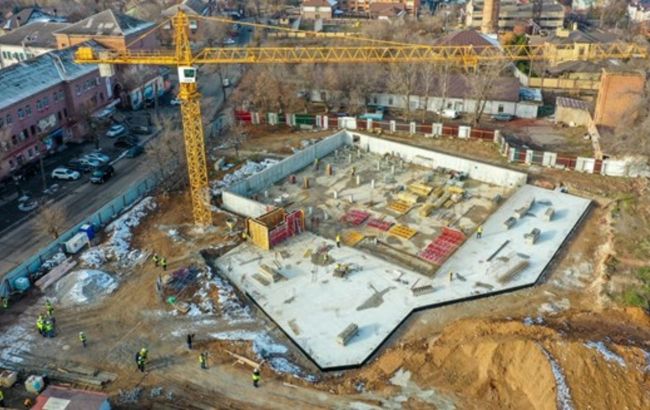 У Кривому Розі "з нуля" будують сучасний басейн