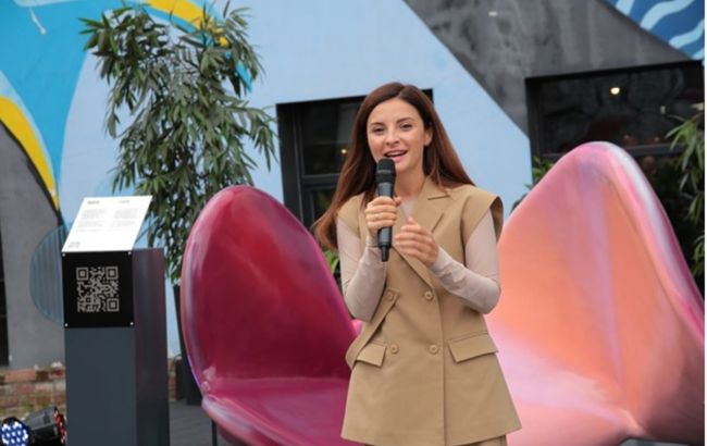 Уникальная скульптура "Звуки города" по инициативе Алены Тимошенко появилась во Львове