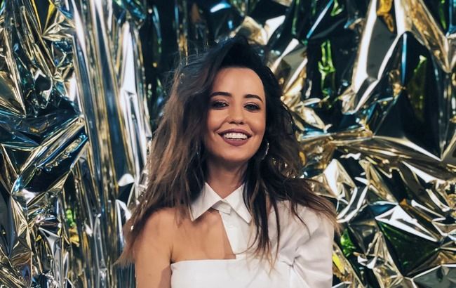 Драконье настроение: Дорофеева в дерзком наряде поделилась своей радостью