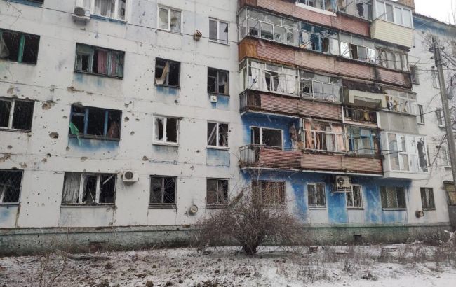 Оккупанты утром обстреляли Никополь, атакован водоканал: есть погибшая и раненая (фото)