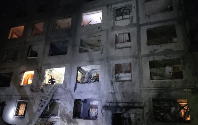 Ночью РФ обстреляла Дружковку: повреждены дома и детсад, 5 раненых