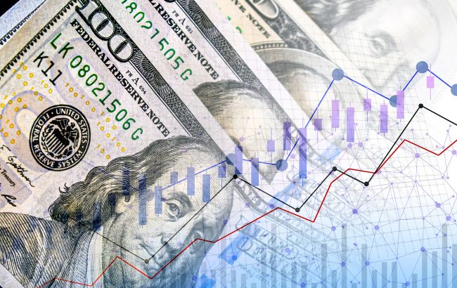Курс долара вже перевищив 43 гривні: НБУ встановив новий максимум