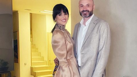 Маша Ефросинина спровоцировала скандал в сети архивным фото с мужем: она ответила критикам