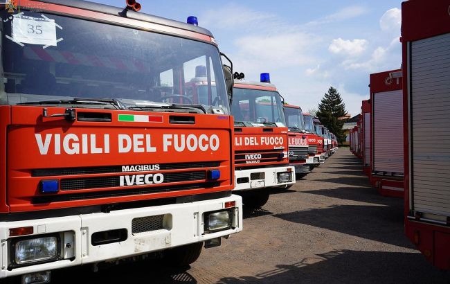В Україну з Італії прибули 45 нових пожежних авто, - МВС