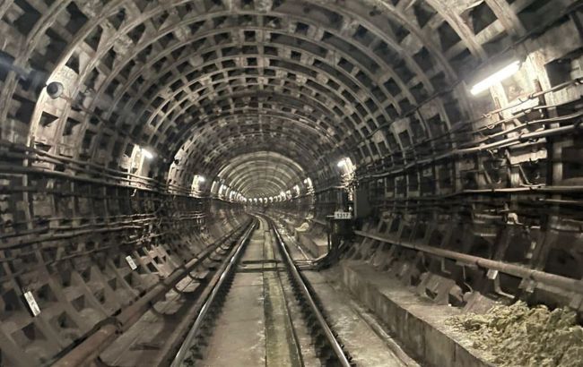 Як виглядає затоплена ділянка метро Києва (фото)
