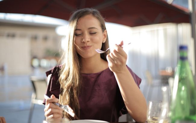 Пальчики оближешь: топ-3 простых и оригинальных блюда из свеклы, которые заставят ее полюбить