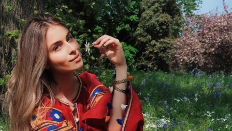 Внучка Ротару примчала із США до Києва у важливій справі: стала відома причина