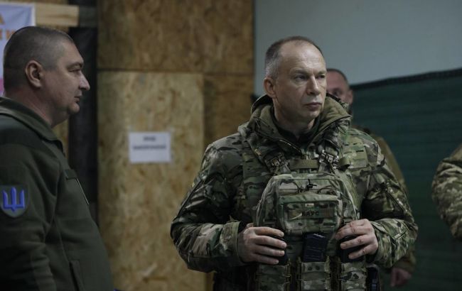 Сырский побывал на Бахмутском направлении и принял ряд решений. Что известно