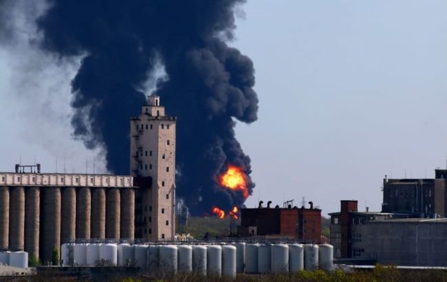 В оккупированной Макеевке произошел взрыв на нефтебазе: есть погибший и раненые