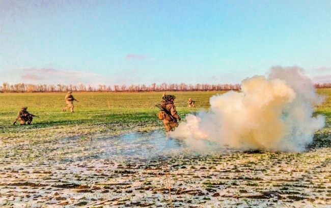 Тренуються знищувати ворогів: під Одесою проходять навчання морської піхоти