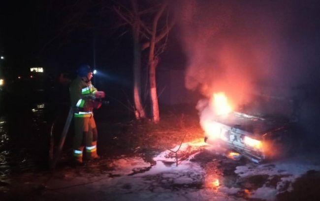 Сегодня россияне обстреляли Очаков: повреждены дома, начались пожары (фото)