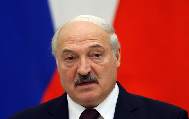 У Зеленського назвали причину міжнародної активності Лукашенка