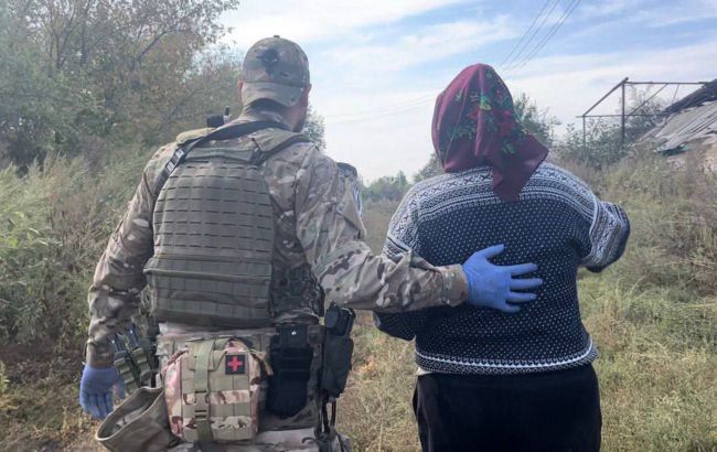 Окупанти вдарили по Макіївці Луганської області: є загиблий та постраждала