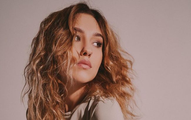 Великая тайна: победительница Холостяк-9 поделилась важным секретом и засветила ножки