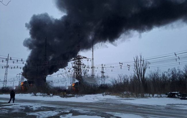 В окупованих Донецьку та Макіївці вибухи: росіяни заявляють про атаку на енергооб'єкти