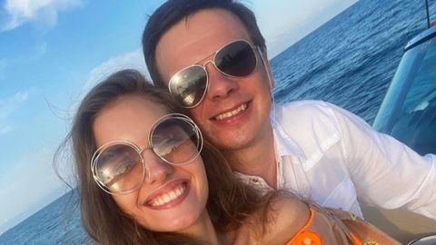 Рай на берегу: Дмитрий Комаров с красавицей-женой устроили романтику на "украинских Мальдивах"