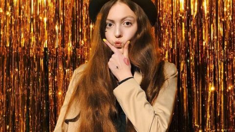 По маминым стопам: стильная дочь Поляковой заинтриговала заявлением