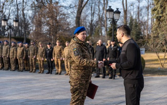 Із журналістки в кулеметники: жінка-нацгвардієць вперше отримала звання Героя України