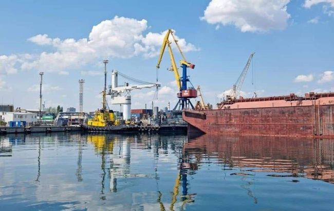 Україна готується до відновлення роботи трьох морських портів