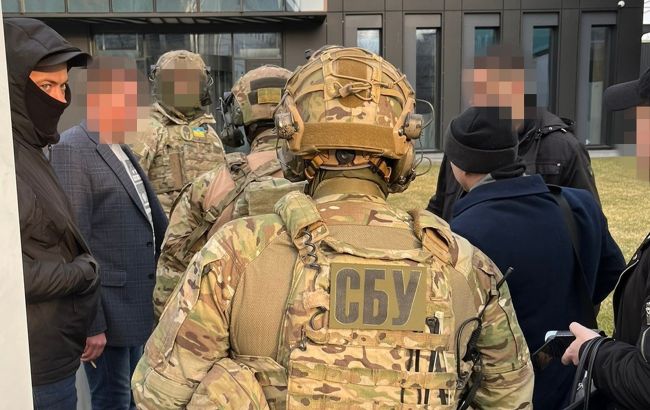 Керівництво IBOX Bank викрили на "відмиванні" грошей підпільних онлайн-казино