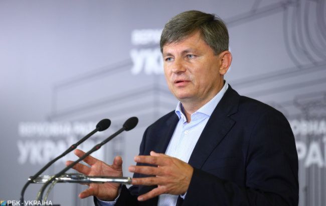 В "Евросолидарности" заявили, что Офис генпрокурора саботирует судебные заседания по делу Павловского