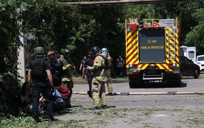 В Днепре более 20 пострадавших после атаки РФ, среди них дети