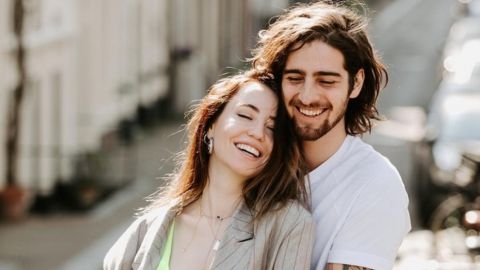 Ідеально! Дорофєєва в купальнику заворожила ніжністю на яхті з іменинником Дантесом