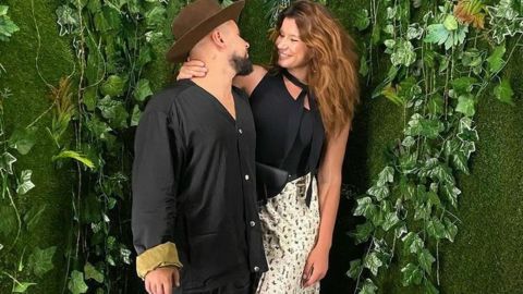 Справжня ідеальна сімейка: MONATIK з дружиною і дітьми заворожив казковими пригодами в США