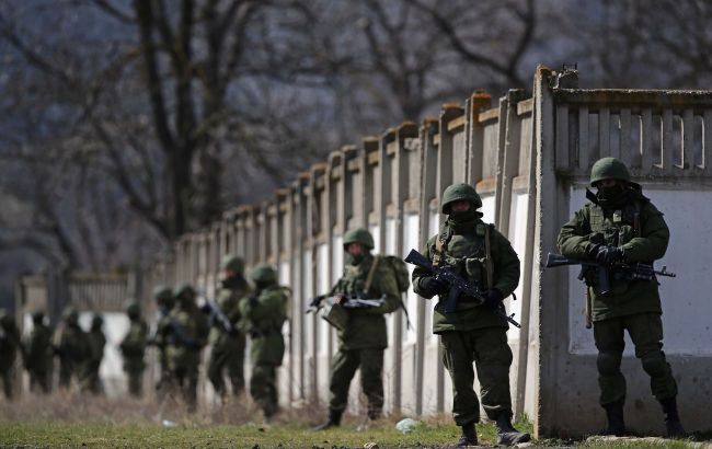 Кремль отказался от дальнейшего наступления в Украине и сосредотачивает усилия на обороне, - Bloomberg