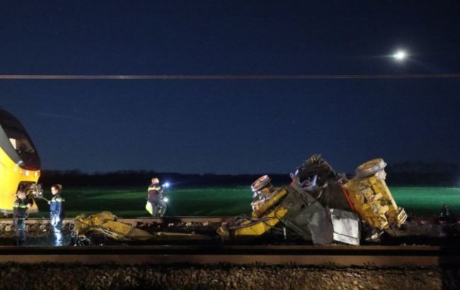 Масштабная авария с поездом в Нидерландах: один человек погиб, 30 пострадали