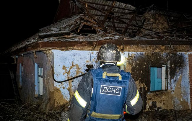 РФ атаковала дронами дом под Хмельницким: есть пострадавшая и отключения света