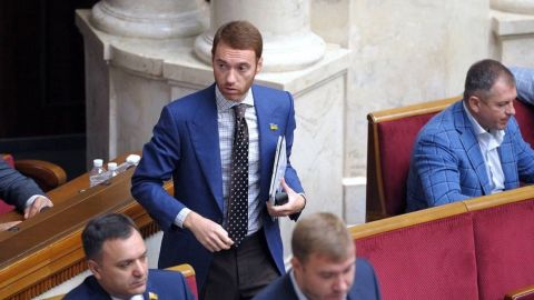 Деятельность депутатских объединений должна быть открытой и прозрачной, - Абрамович