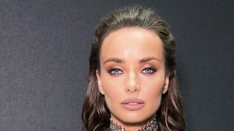 Обида и отвращение: "холостячка" Мишина прокомментировала скандал с участником, отрекшимся от сына