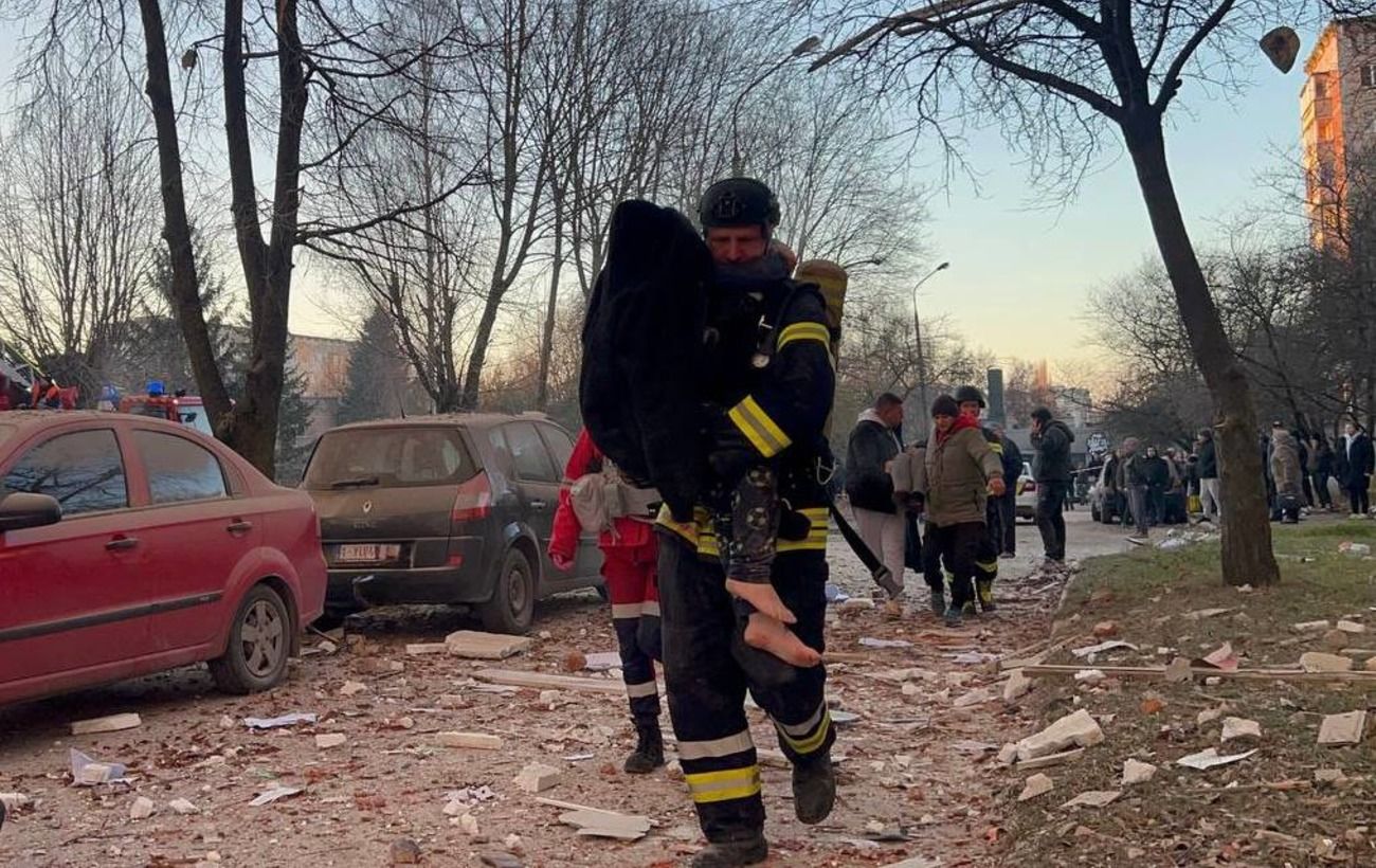 Удар по Тернополю: загинули 10 людей, майже 40 - поранені, серед них діти